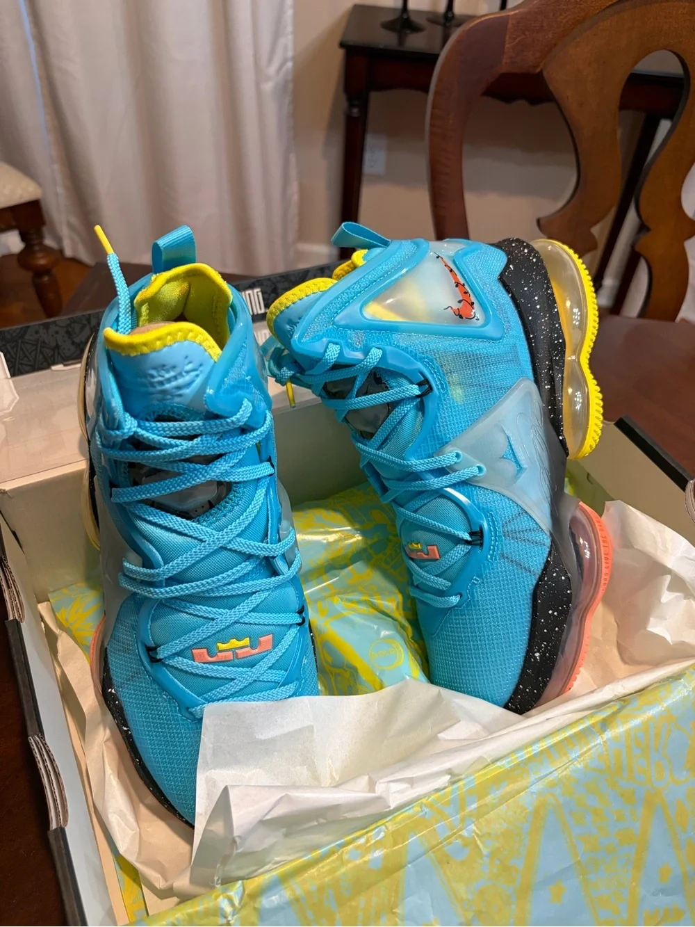 Nike LeBron XIX Basketball Shoes – Blue/Yellow
